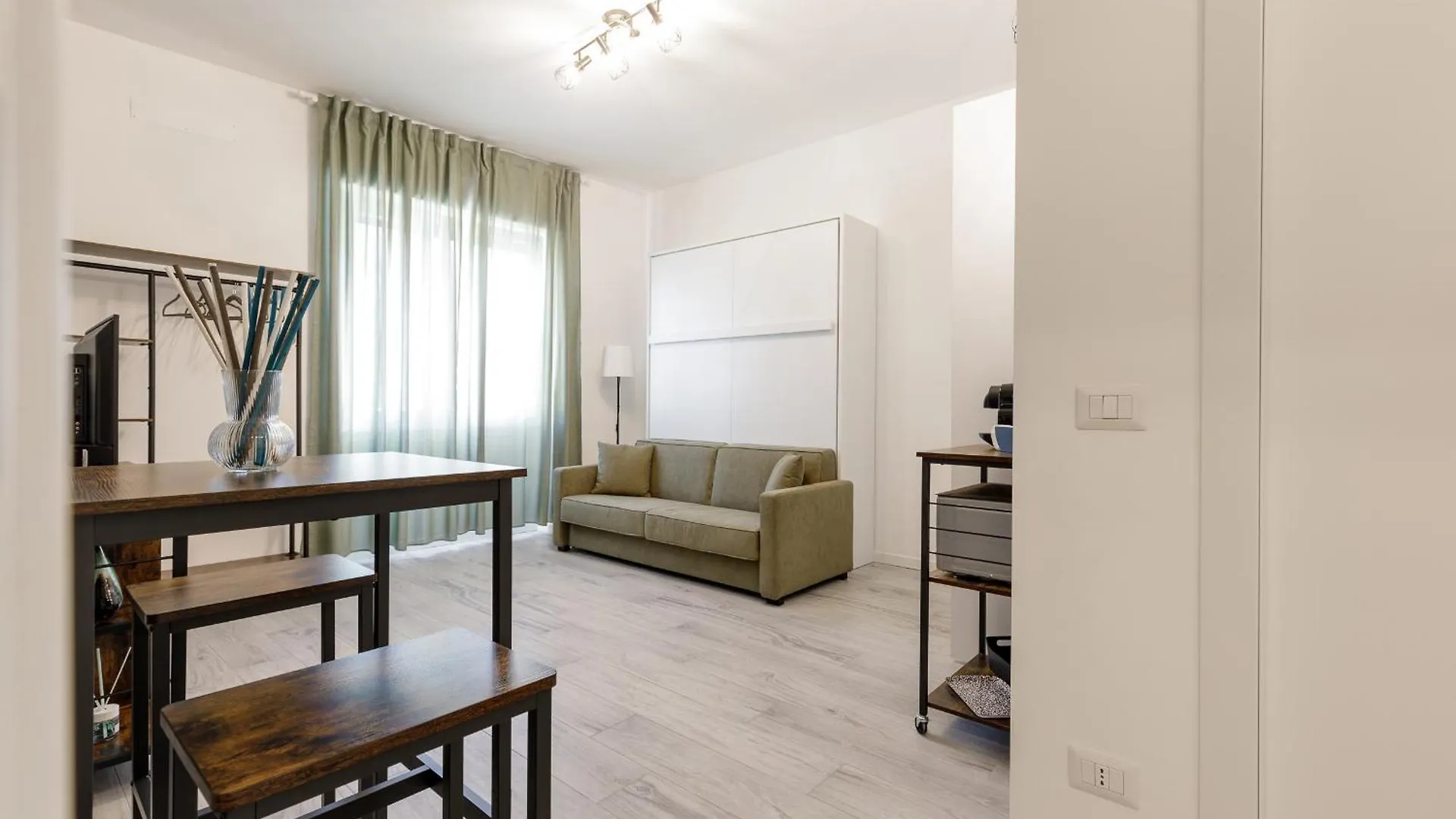 Pieno Centro Di Milano Per Gruppi, Famiglie E Viaggi Di Lavoro Apartment Milan