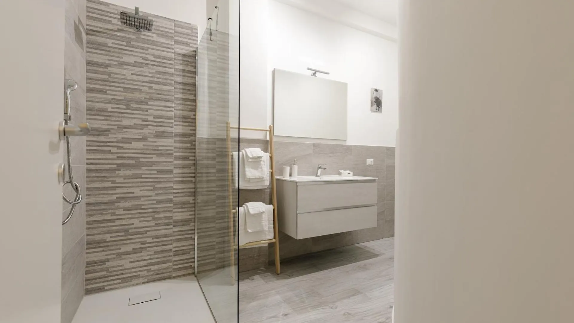 Pieno Centro Di Milano Per Gruppi, Famiglie E Viaggi Di Lavoro Apartment